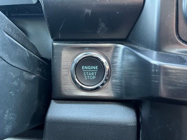 New 2026 Ford F250 Lariat w/ Black Appearance Package image 16