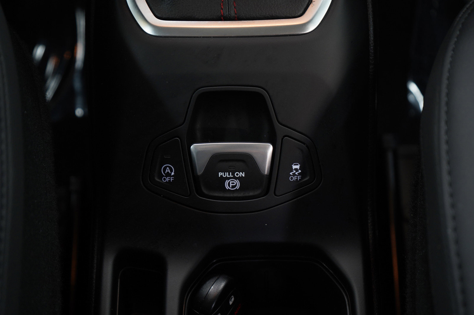 Used 2023 Jeep Renegade Trailhawk w/ Trailhawk Elite Group AWD/4WD image 18