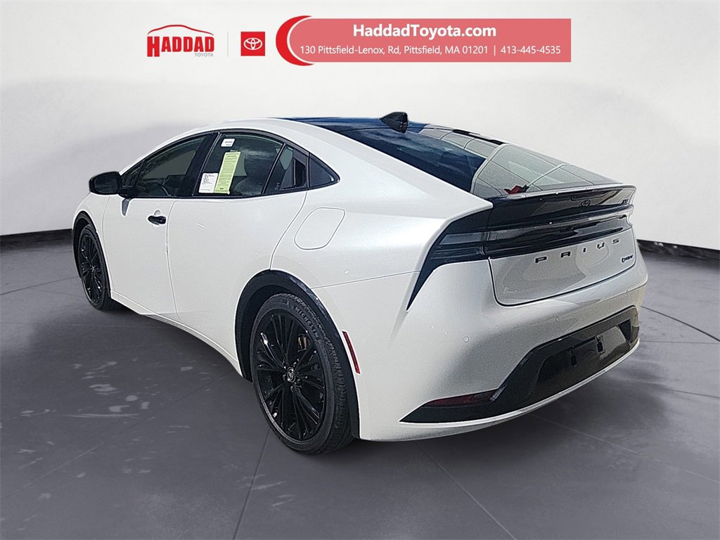 New 2026 Toyota Prius Plug-In Hybrid image 3