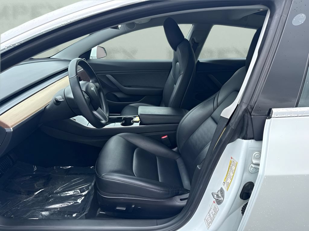 Used 2018 Tesla Model 3 Mid Range RWD image 5