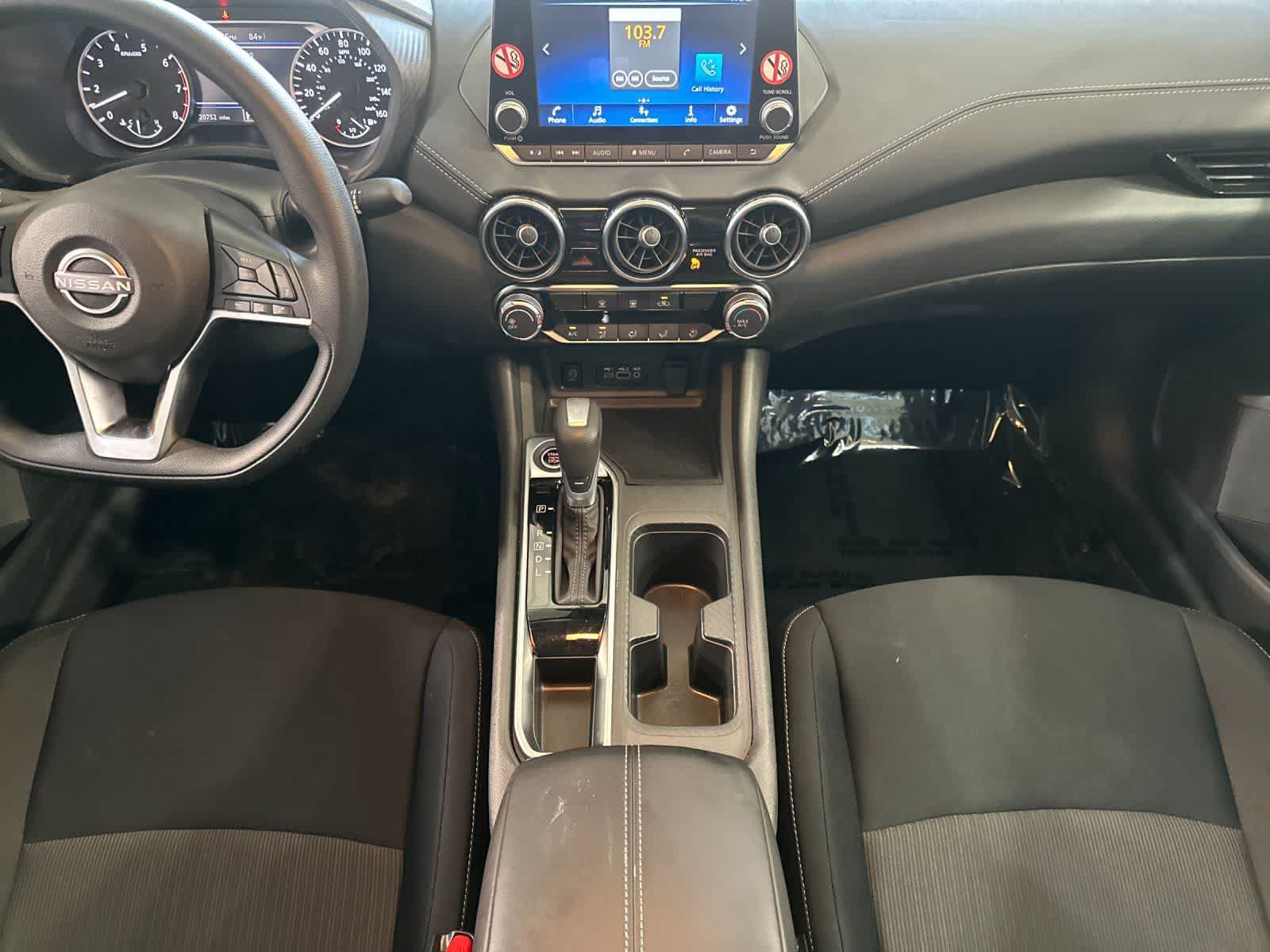 Used 2025 Nissan Sentra SV FWD image 4