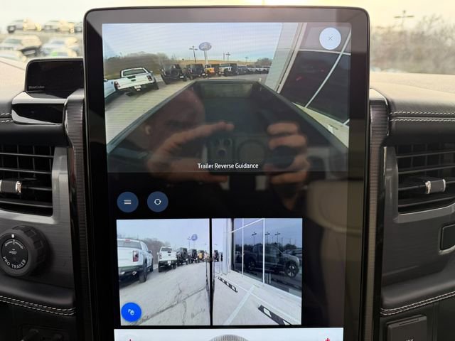 Used 2022 Ford F150 Lightning Platinum image 27