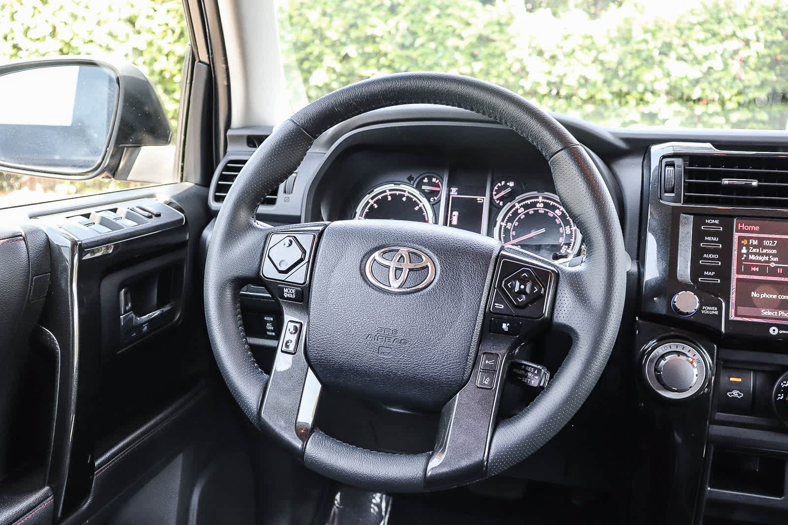 Used 2022 Toyota 4Runner TRD Off-Road Premium w/ Moonroof Package AWD/4WD image 16