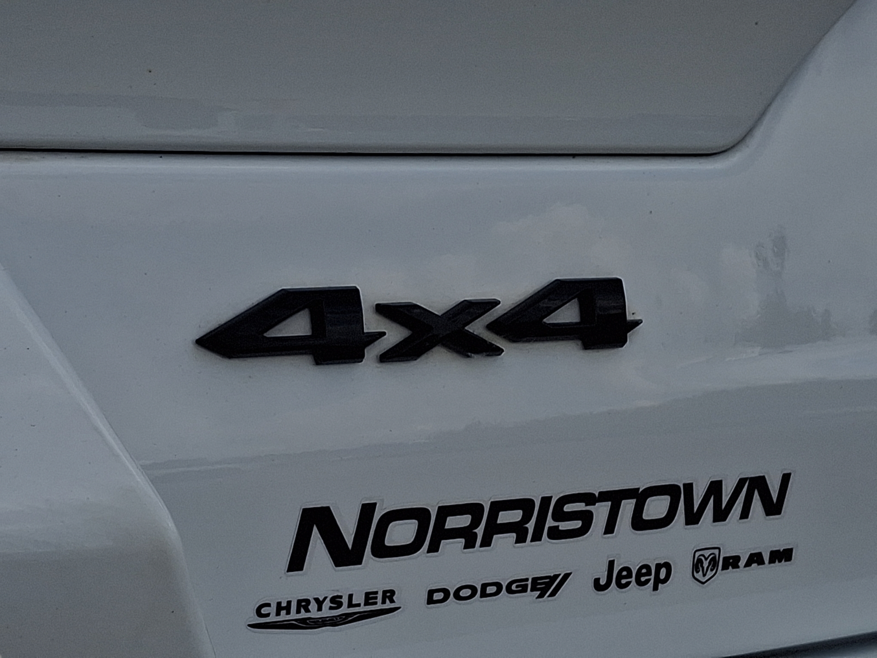 Used 2023 Jeep Grand Cherokee Altitude AWD/4WD image 30