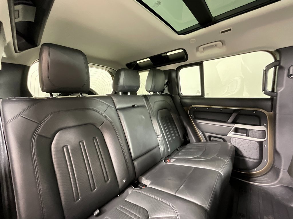 Used 2020 Land Rover Defender 110 HSE image 22