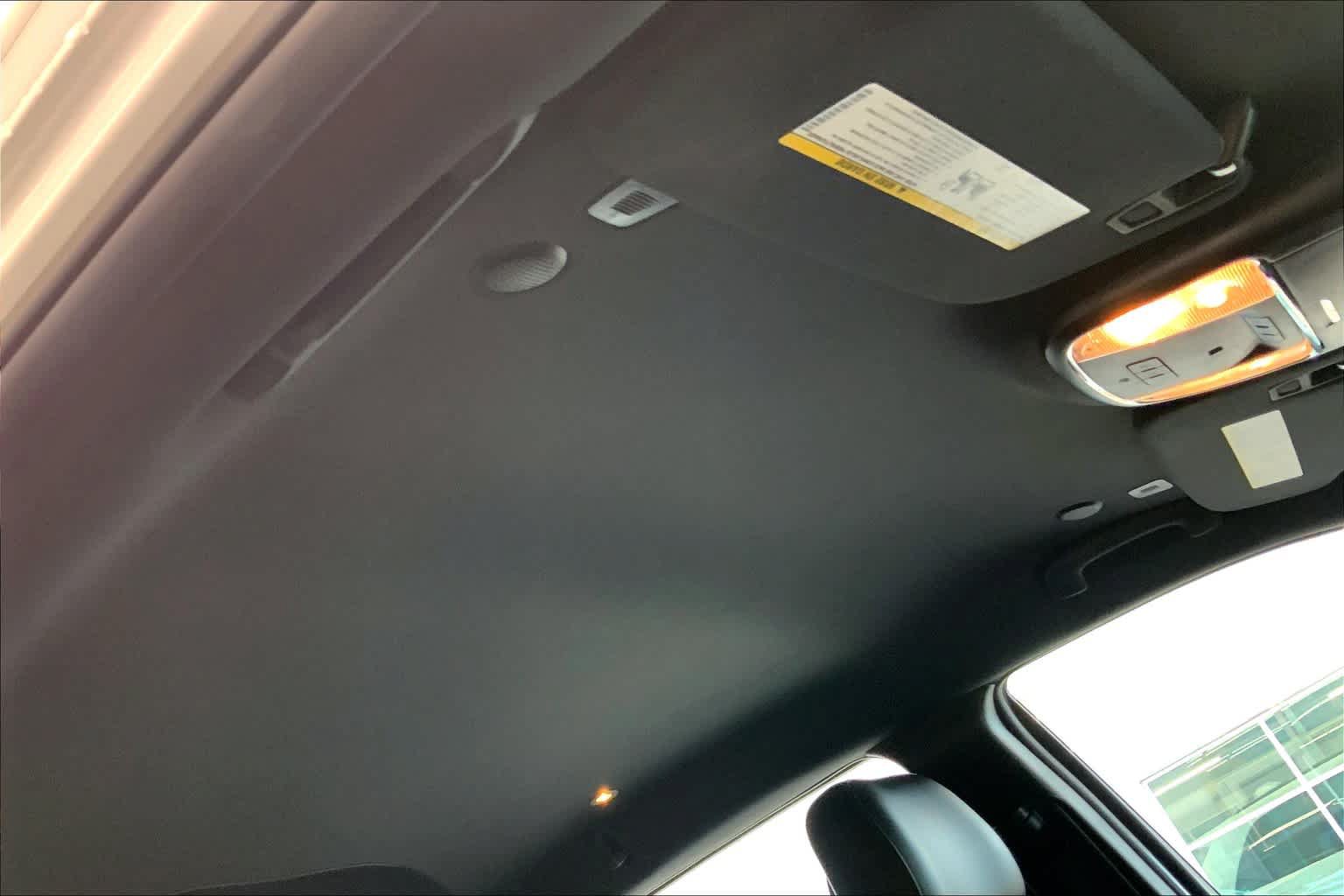 Used 2018 Jeep Grand Cherokee Altitude RWD image 14