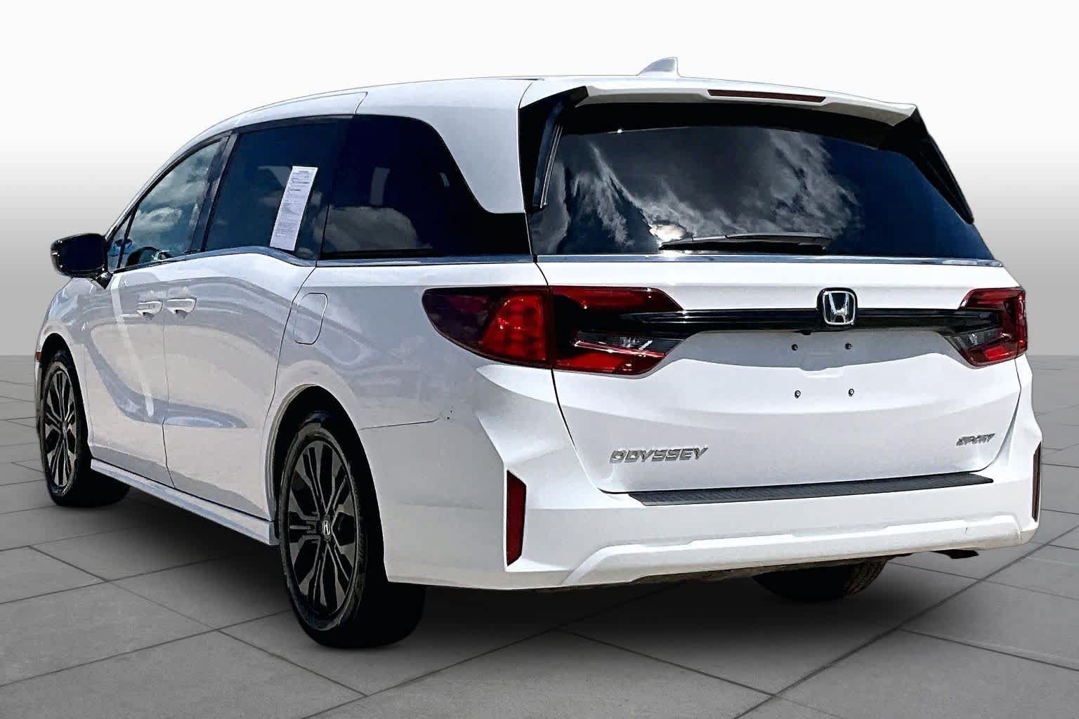 Used 2025 Honda Odyssey Sport-L image 12