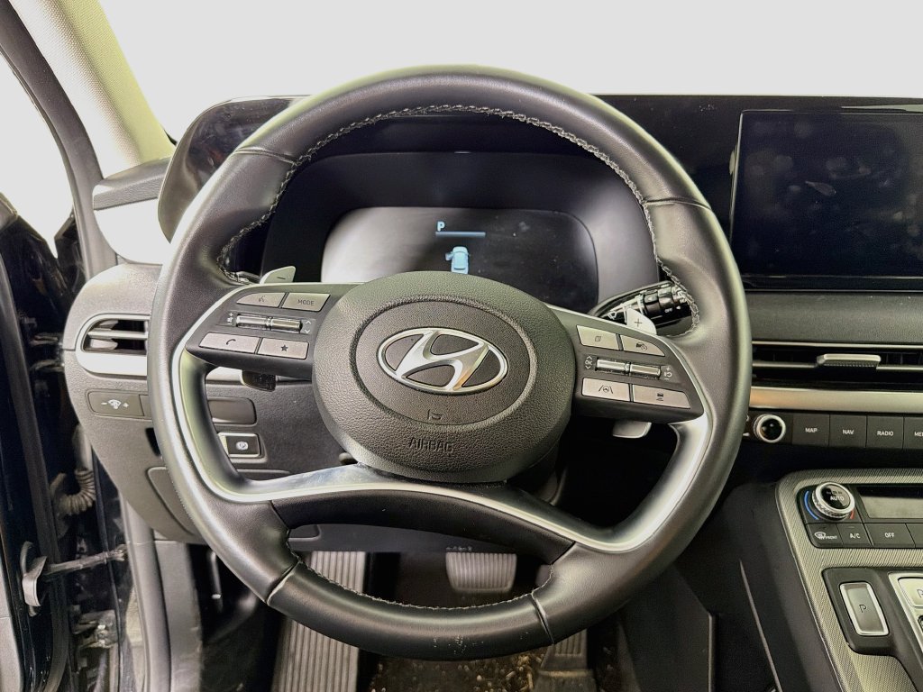 Used 2025 Hyundai Palisade SEL FWD image 15