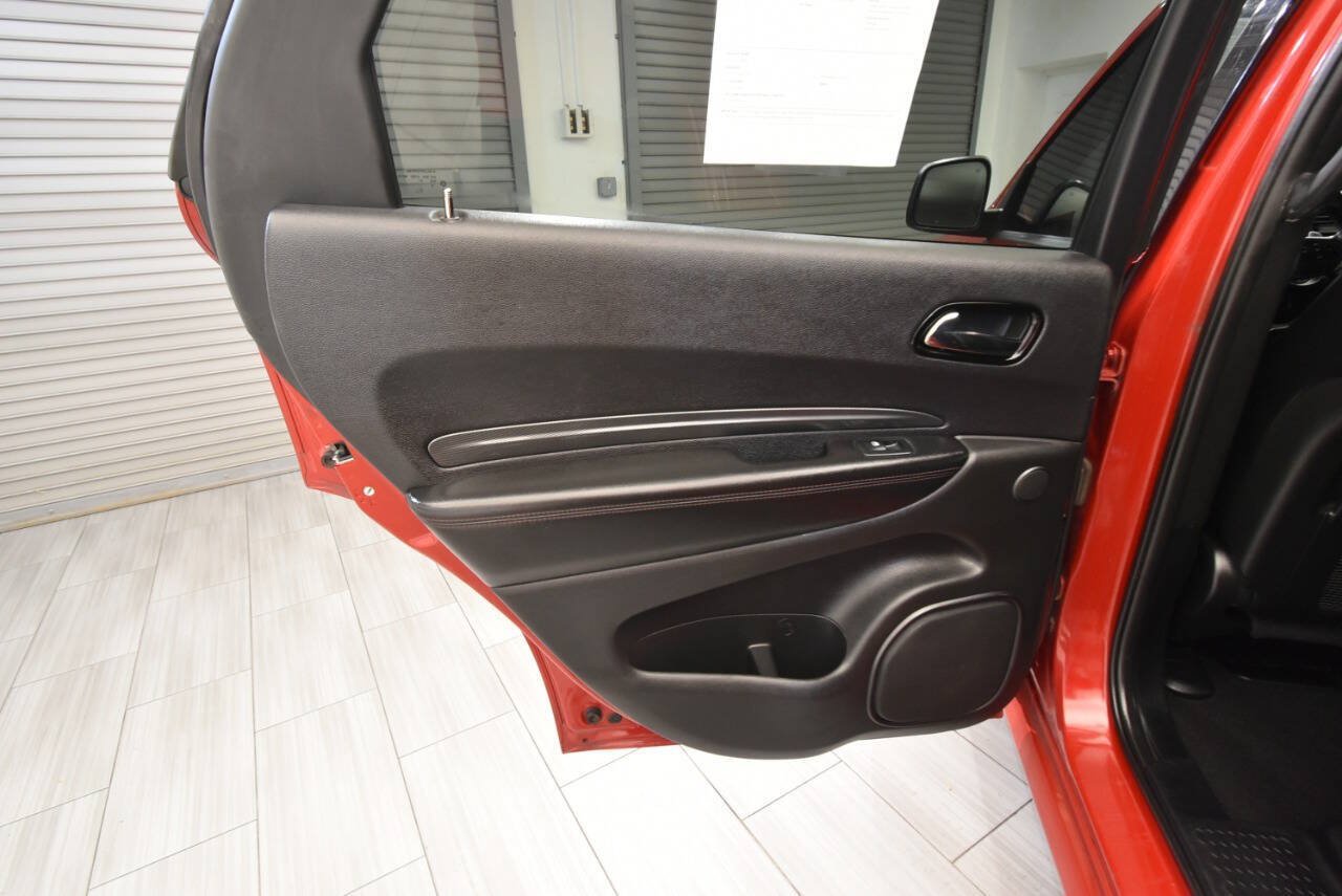 Used 2021 Dodge Durango R/T w/ Tow 'N Go Package AWD/4WD image 16