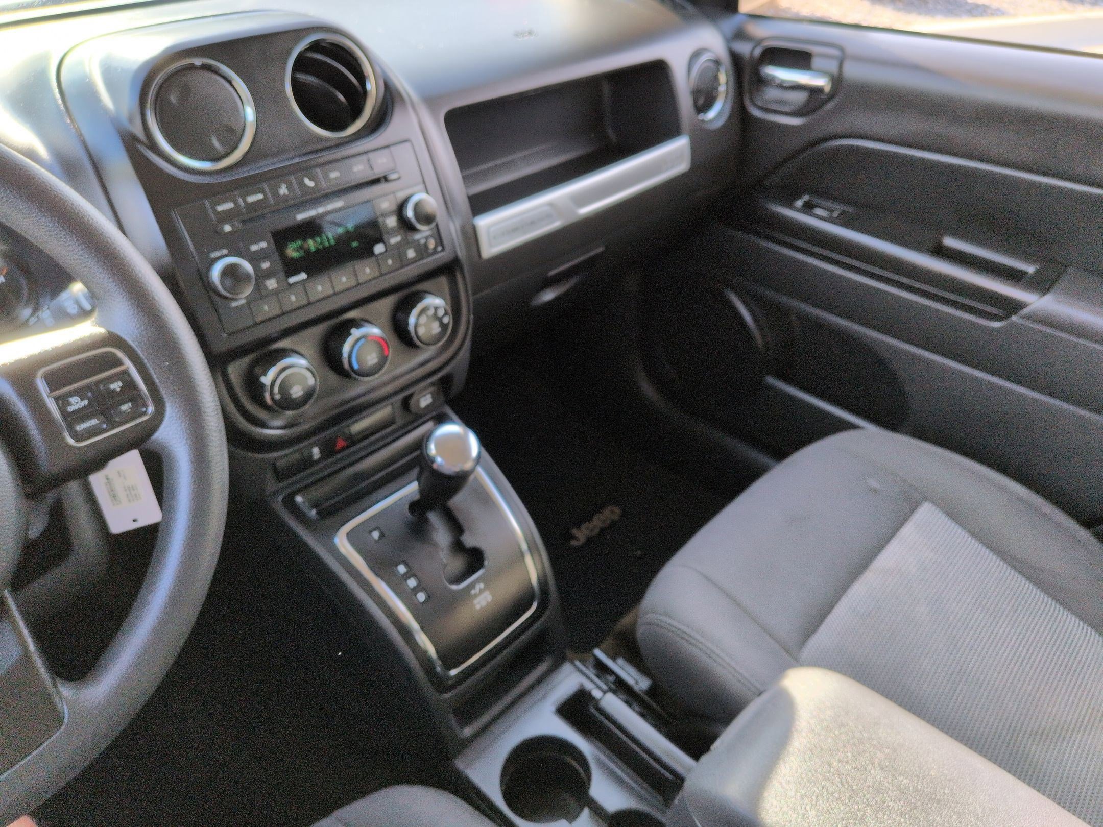 Used 2016 Jeep Compass Sport w/ Power Value Group image 17