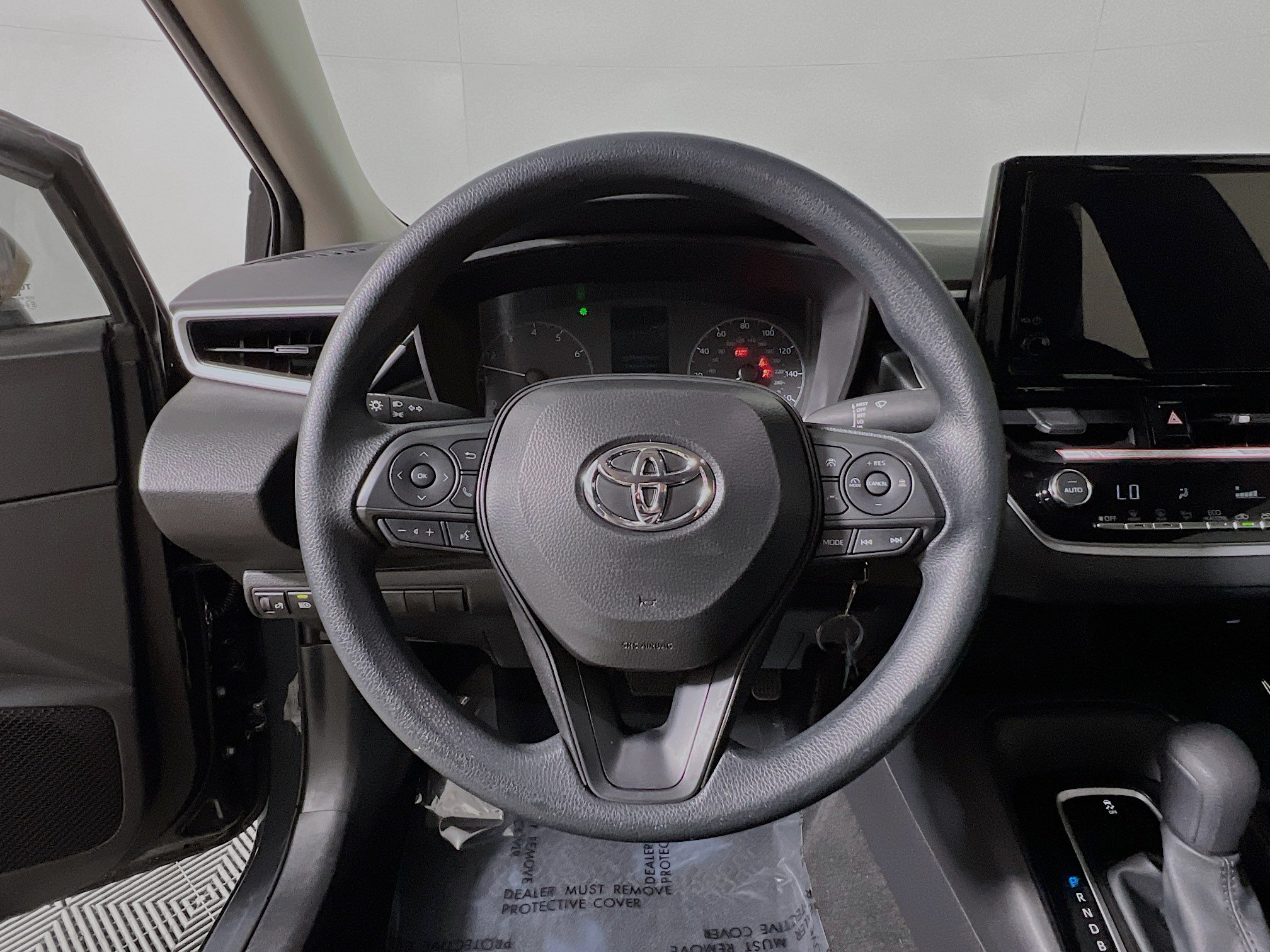 Used 2025 Toyota Corolla LE FWD image 18