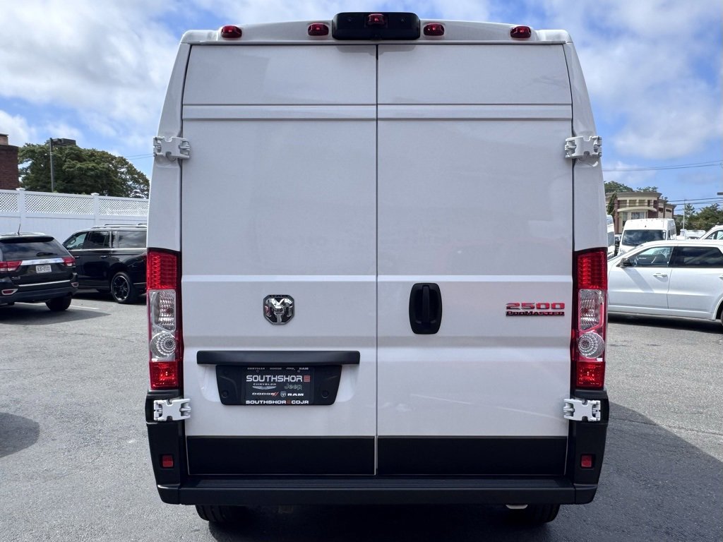 New 2024 RAM ProMaster 2500 w/ Convenience Group image 6