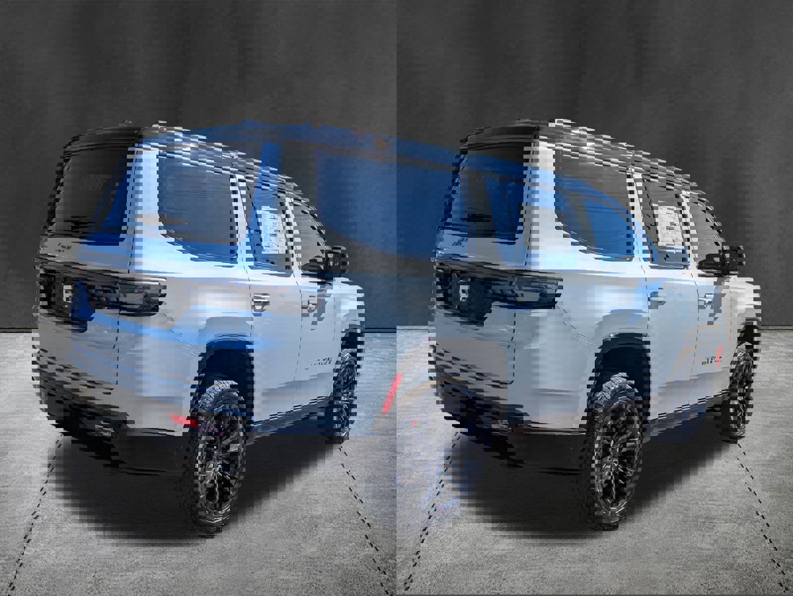 New 2026 Jeep Grand Wagoneer Summit image 4