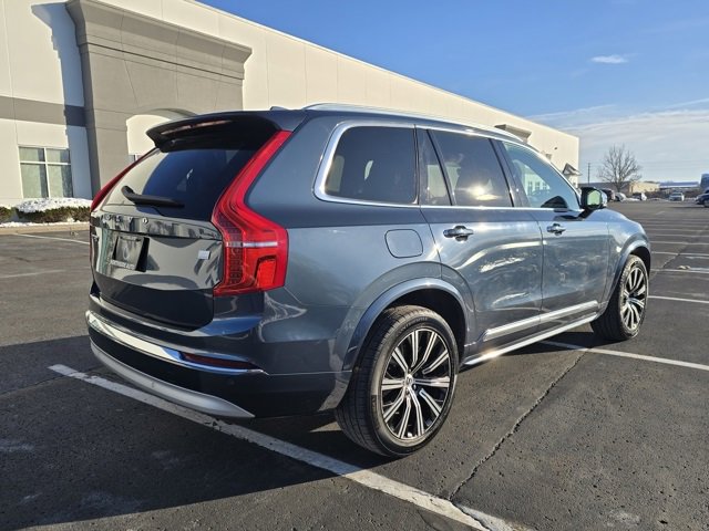 Used 2022 Volvo XC90 T8 Inscription image 6