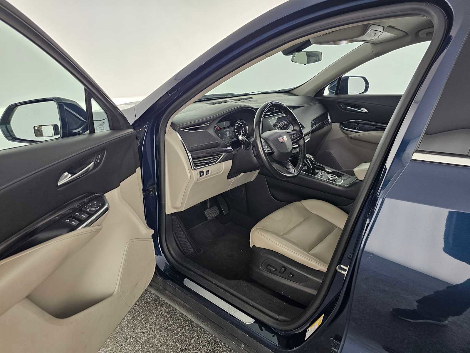 Used 2019 Cadillac XT4 Luxury image 19