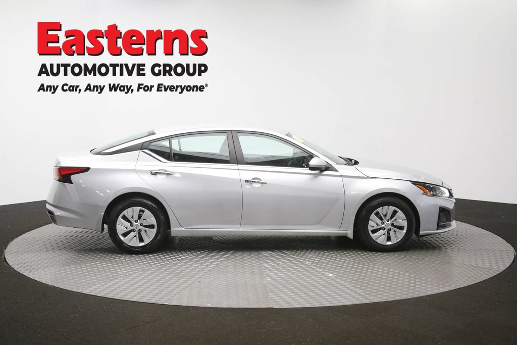 Used 2023 Nissan Altima 2.5 S FWD image 43