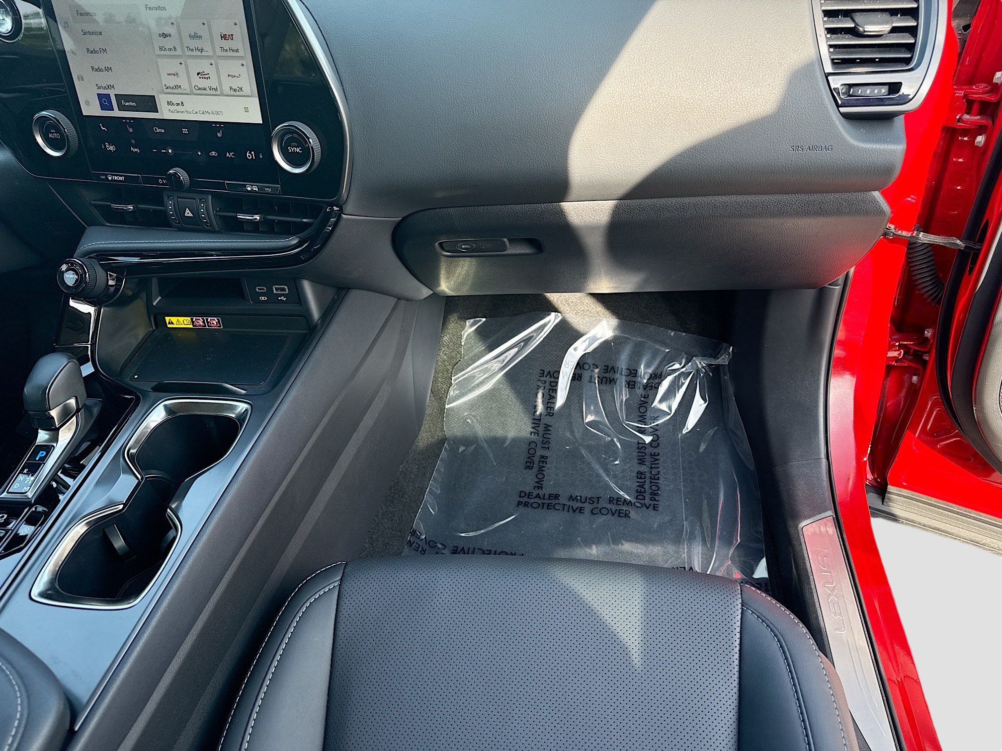 Used 2025 Lexus NX 250 FWD w/ Towing Package (2000 Lbs) image 18