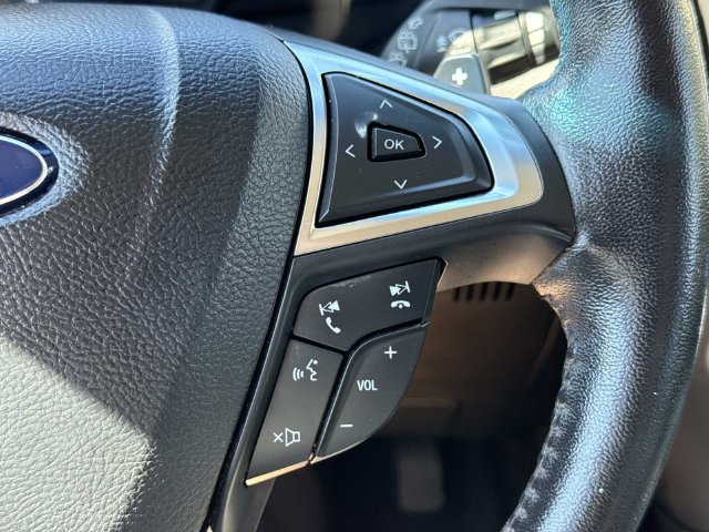 Used 2017 Ford Edge SEL w/ Equipment Group 201A AWD/4WD image 23