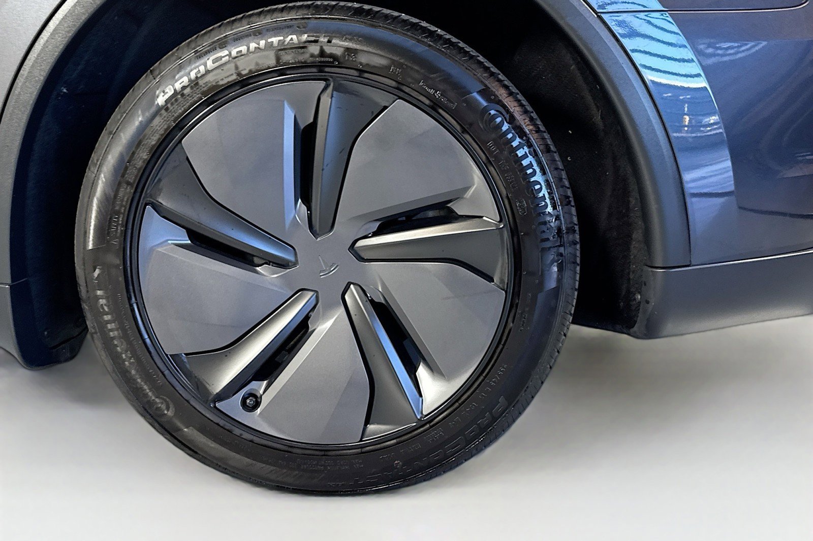 Used 2026 Tesla Model Y 2WD image 29