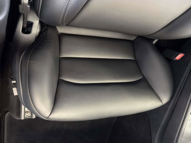 Used 2025 Tesla Model Y Long Range image 19