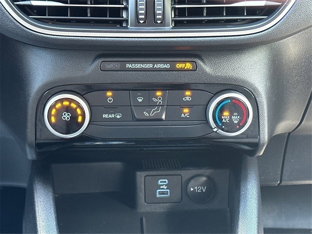 Used 2022 Ford Escape SE image 23