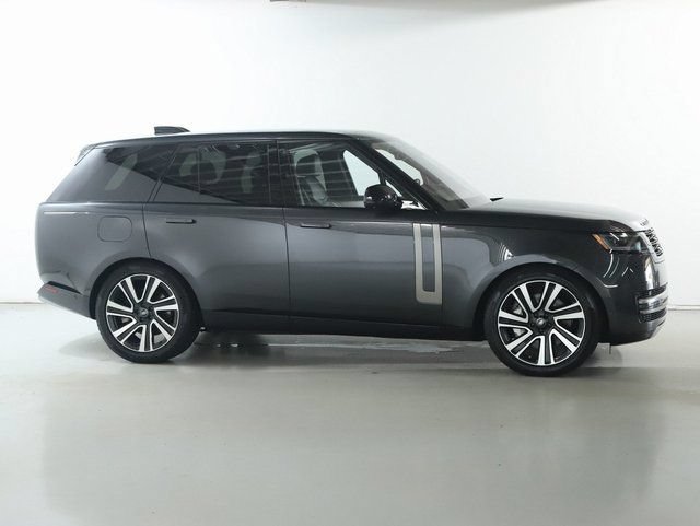 Used 2023 Land Rover Range Rover SE AWD/4WD image 10
