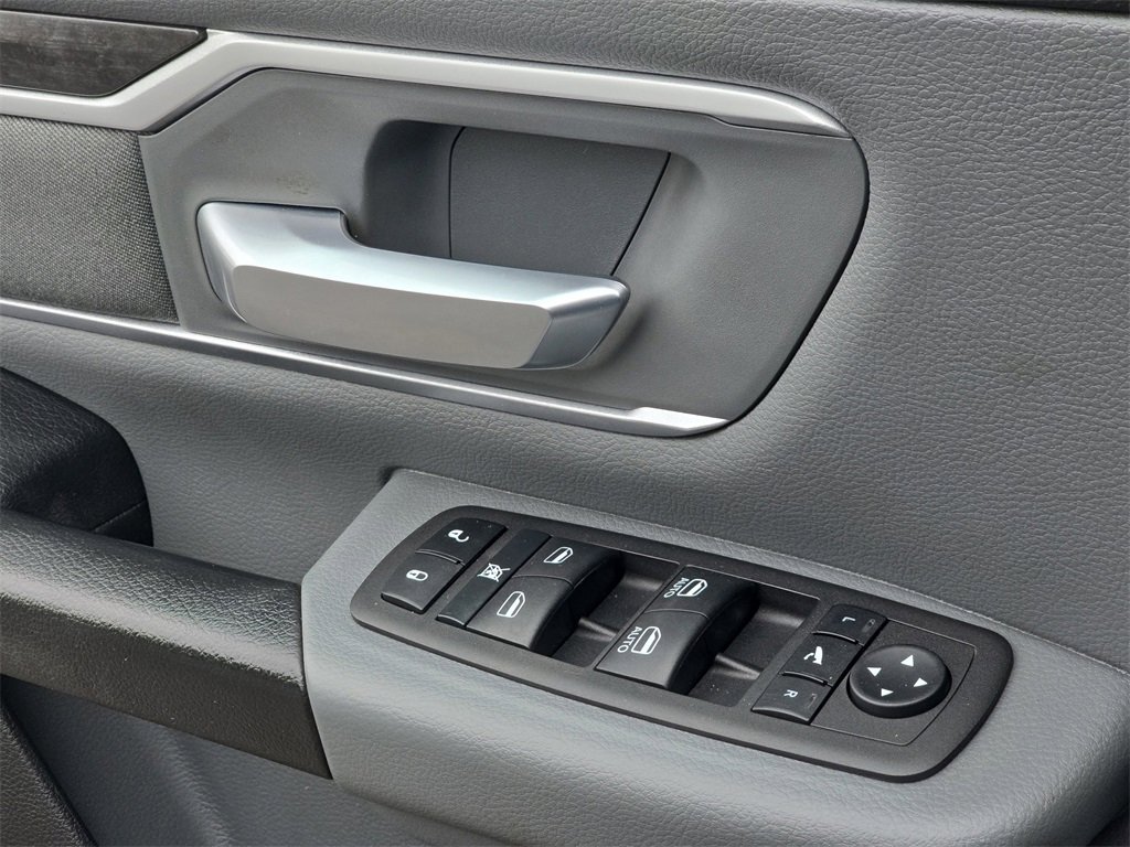 Used 2023 RAM 1500 Big Horn image 29