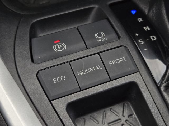 Used 2021 Toyota RAV4 XLE Premium FWD image 26