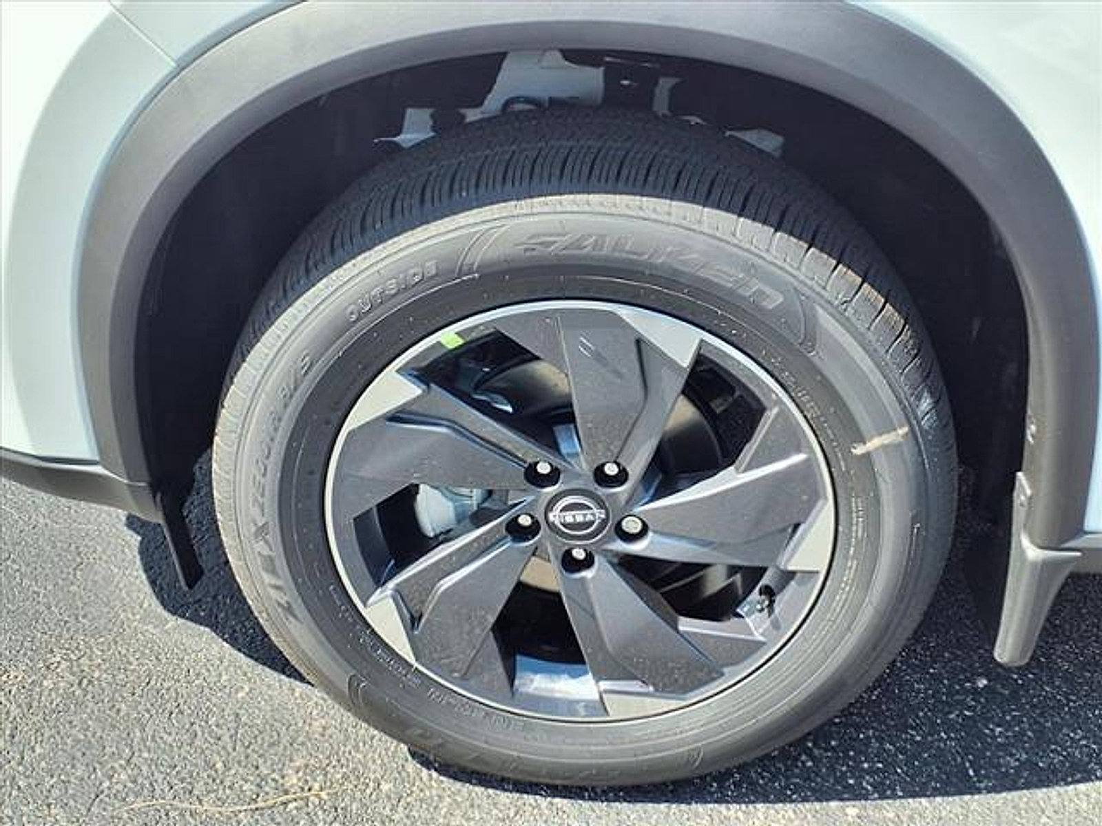 New 2026 Nissan Rogue SV image 10