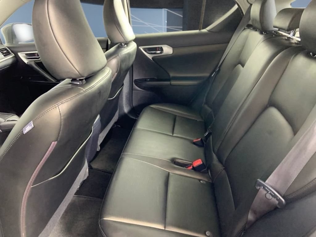 Used 2013 Lexus CT 200h w/ Premium Pkg w/Navigation FWD image 20