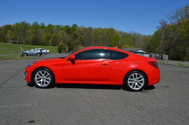 Used 2014 Hyundai Genesis 2.0T image 5