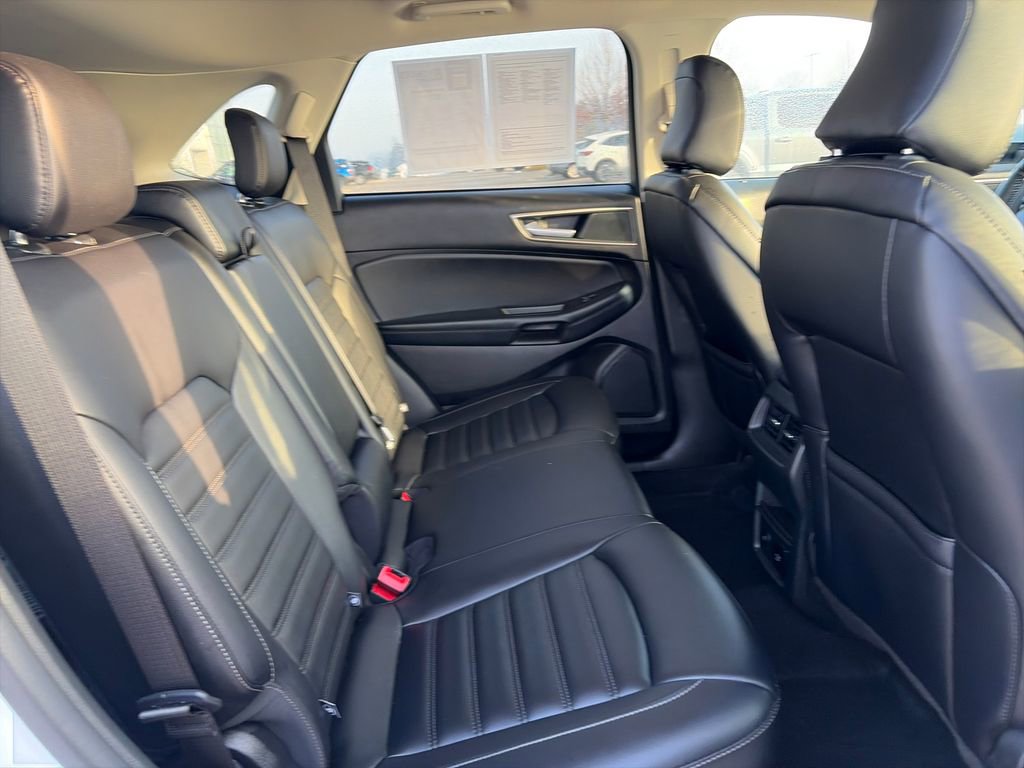 Used 2024 Ford Edge SEL w/ Convenience Package image 34