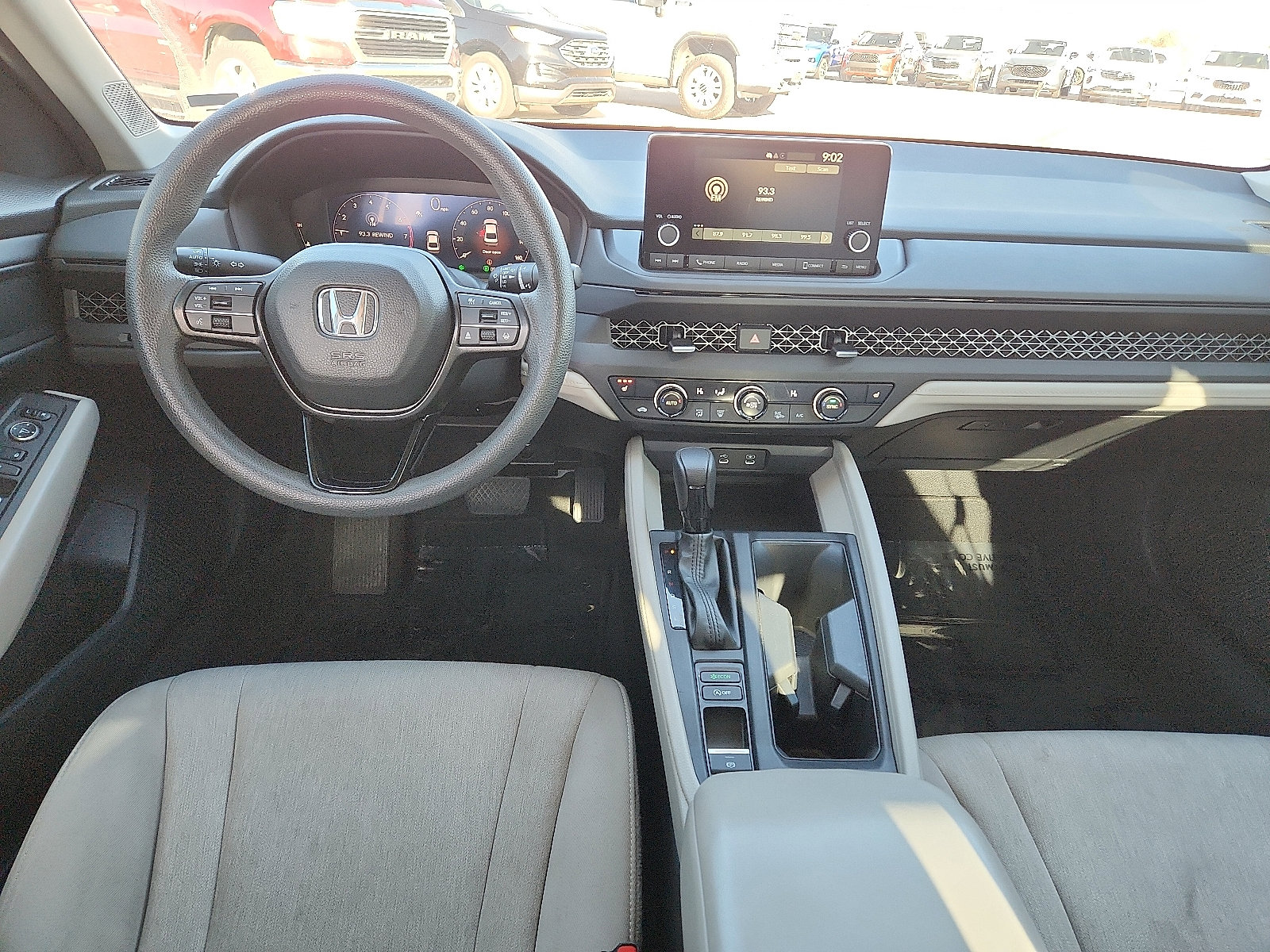 Used 2023 Honda Accord EX image 10