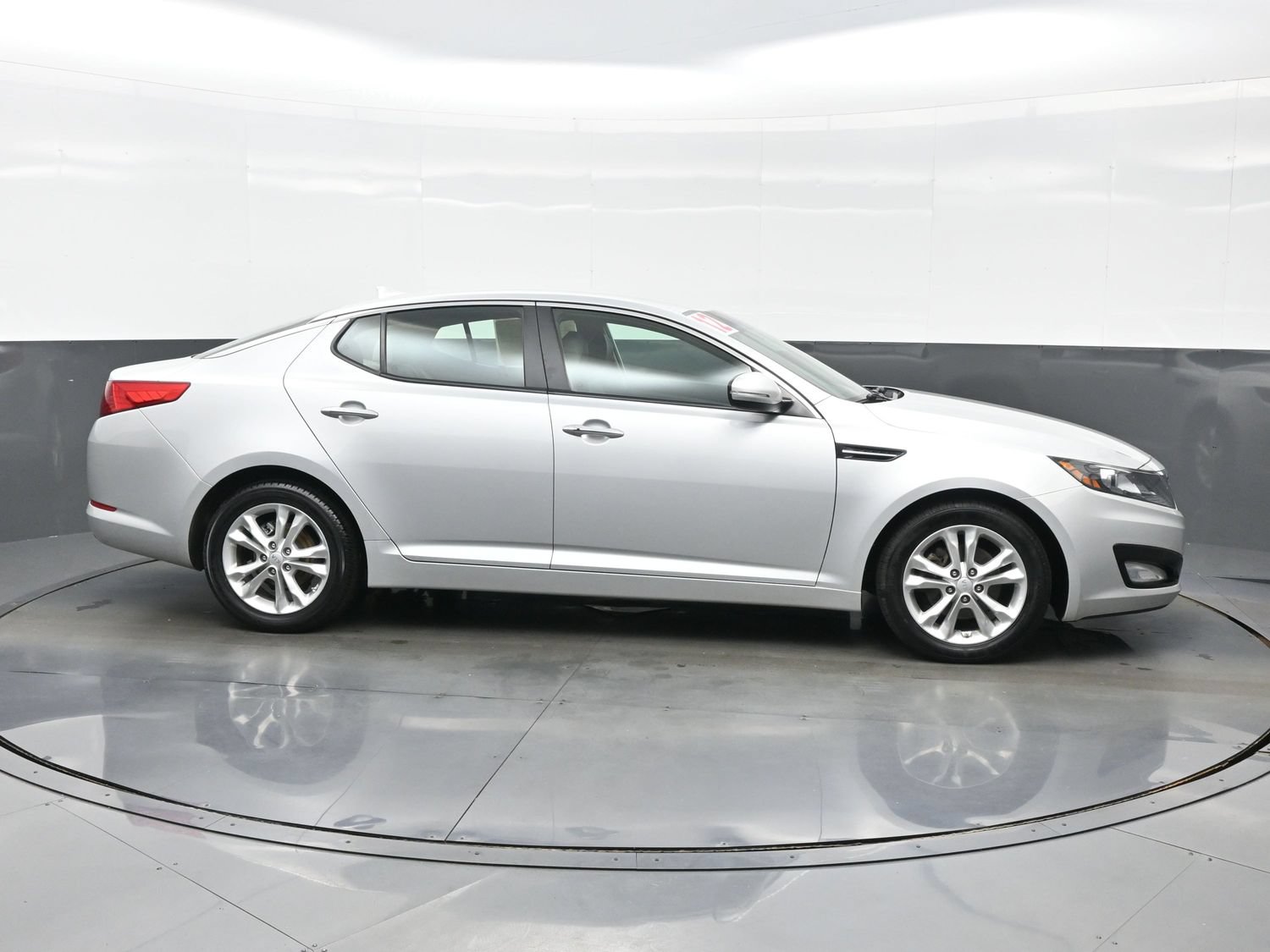Used 2012 Kia Optima EX FWD image 7