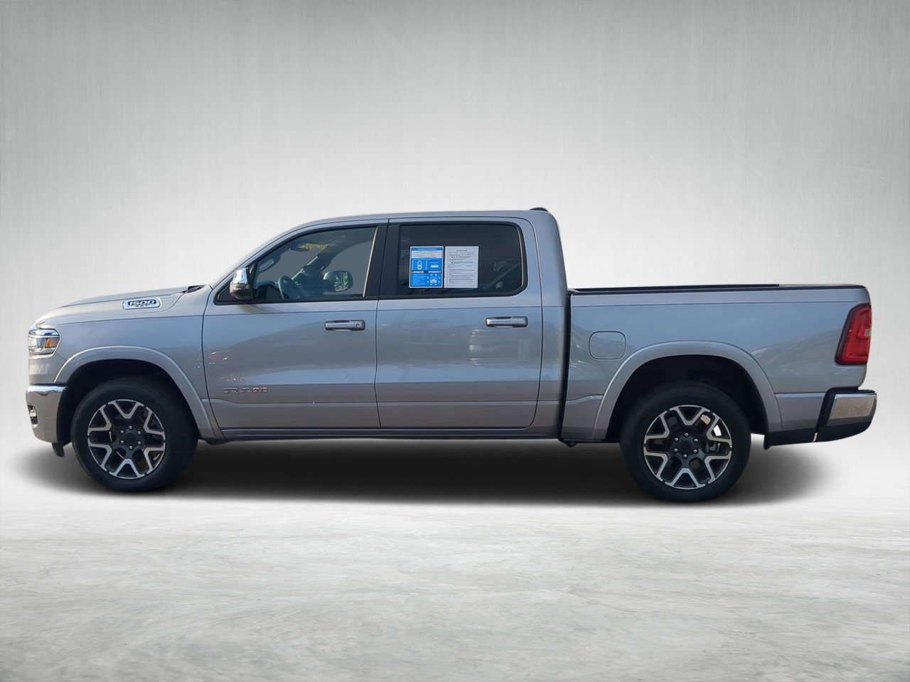 Used 2025 RAM 1500 Laramie image 6