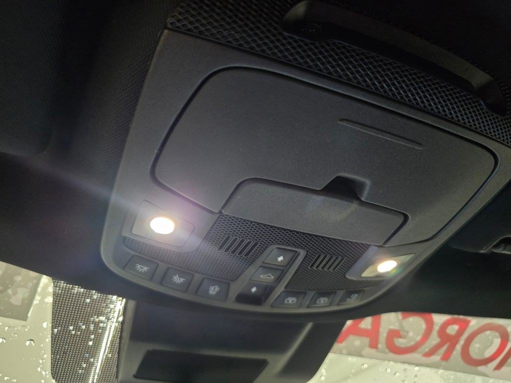 Used 2021 Lincoln Navigator Reserve AWD/4WD image 32