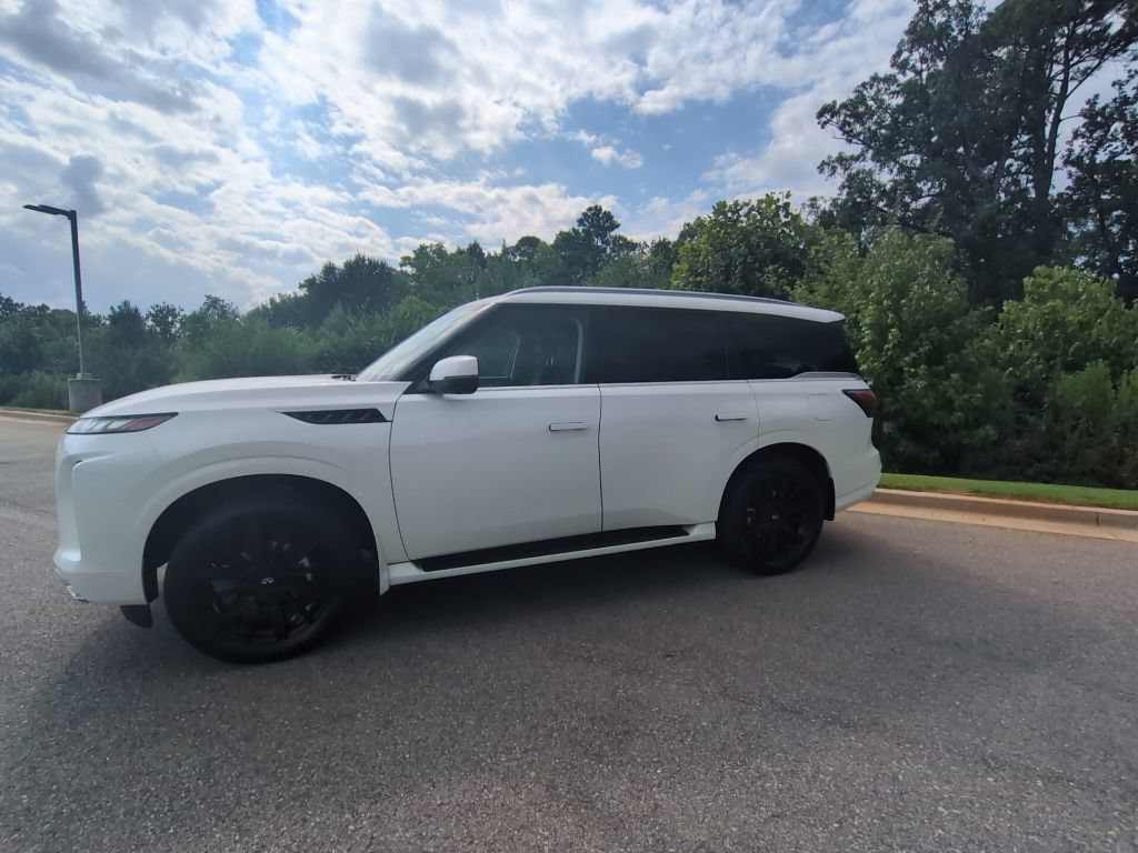 New 2026 INFINITI QX80 Luxe w/ Cargo Package RWD image 4