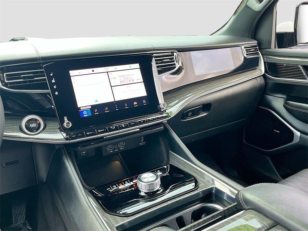 Used 2022 Jeep Wagoneer Series III w/ Premium Group I image 25