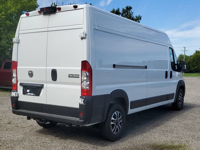 New 2026 RAM ProMaster 2500 w/ Quick Order Package 22G SLT FWD image 8