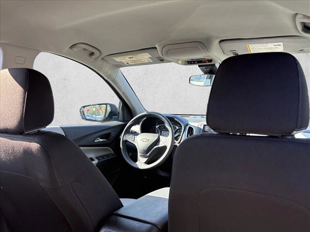 Used 2023 Chevrolet Equinox LS w/ LS Convenience Package image 17
