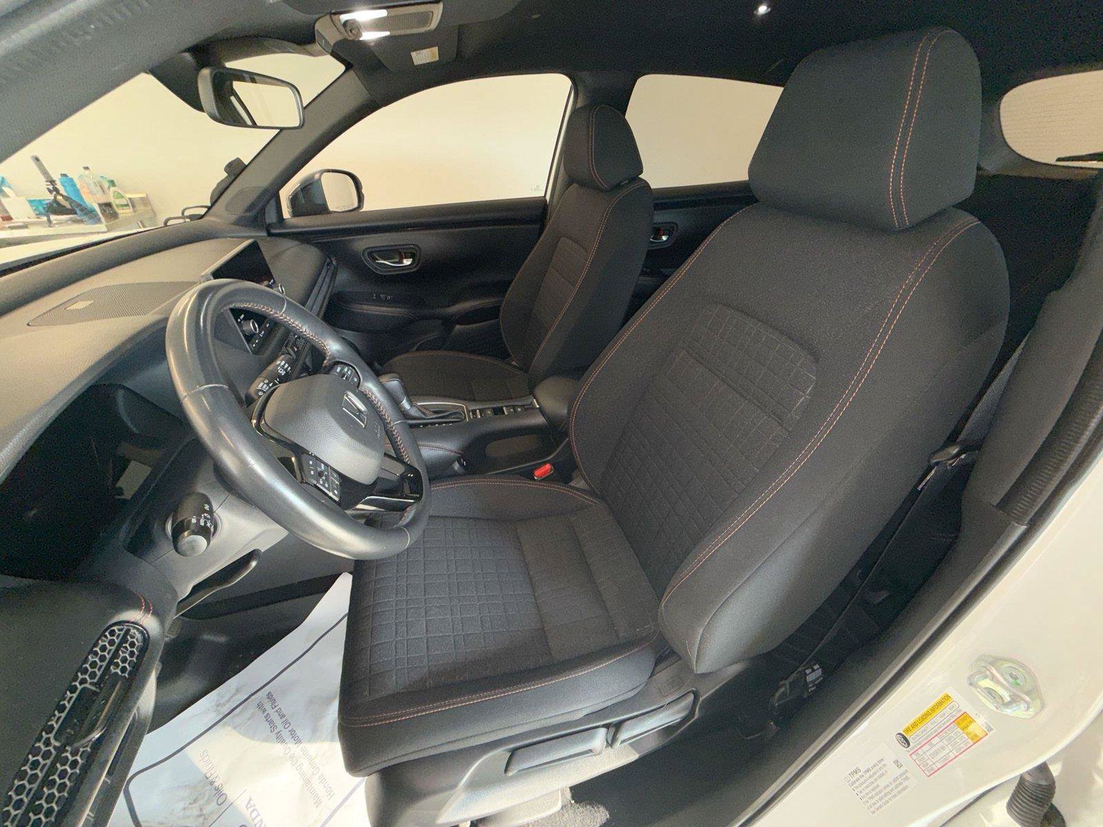Used 2025 Honda HR-V Sport image 13
