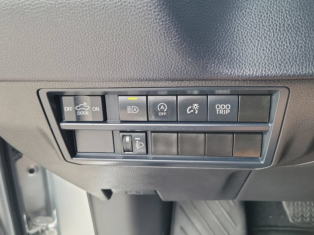 Used 2025 Toyota Tundra SR w/ SR Tow Package AWD/4WD image 19