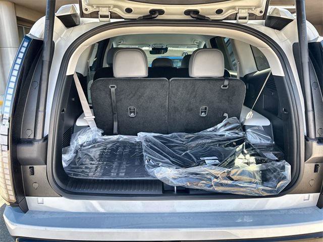 New 2026 Hyundai Ioniq 9 SEL image 8