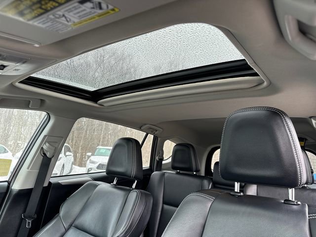 Used 2016 Toyota RAV4 Limited image 41