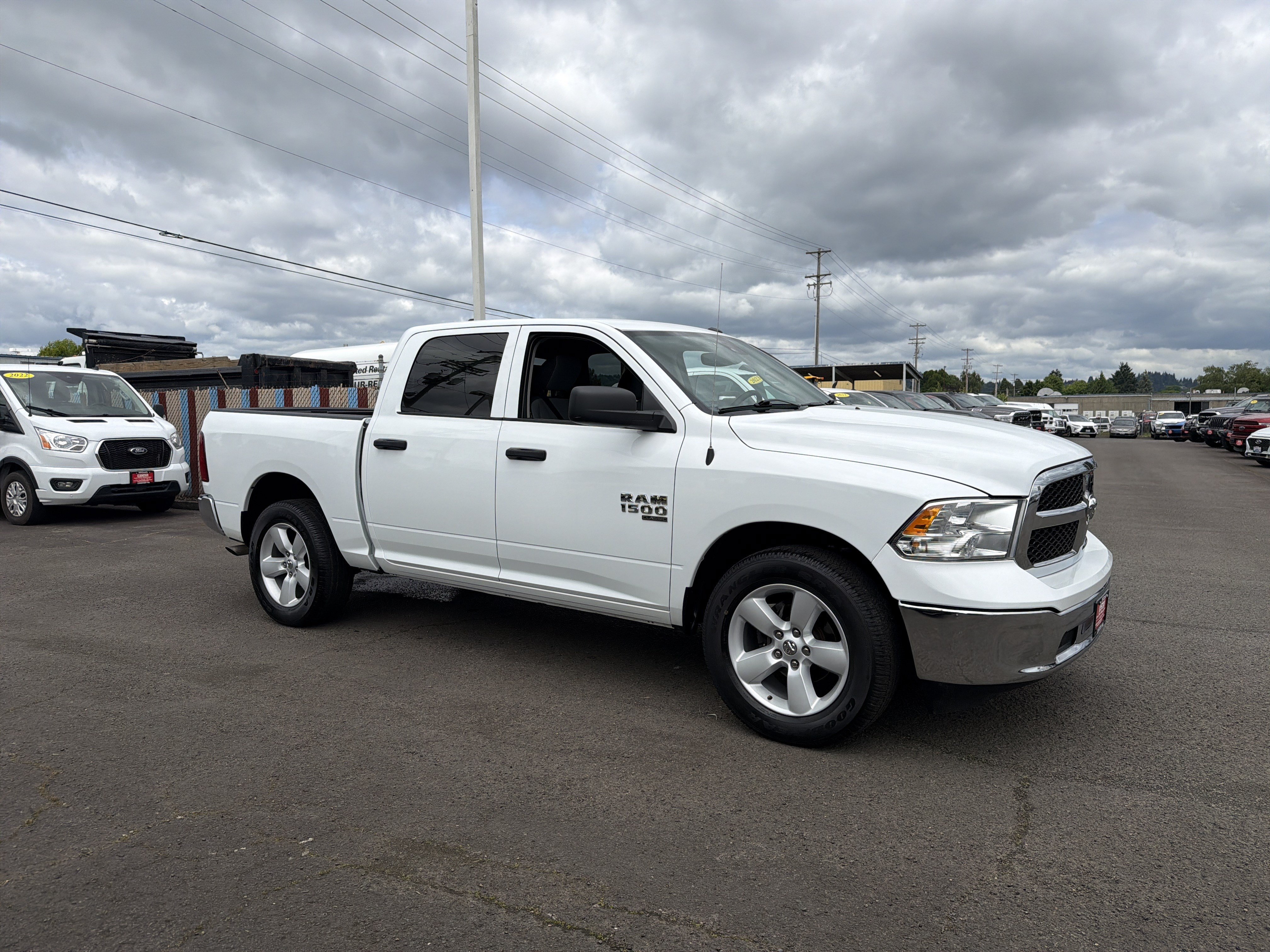 Used 2022 RAM 1500 Classic SLT AWD/4WD image 7