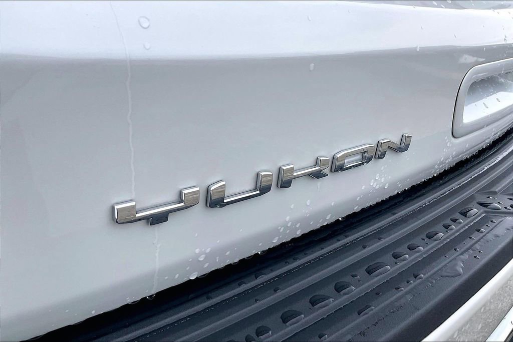 Used 2024 GMC Yukon XL SLT w/ SLT Luxury Package AWD/4WD image 21