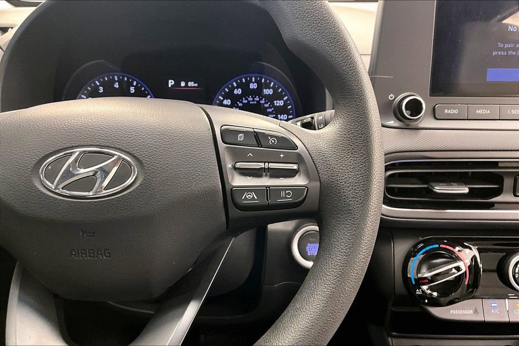 Used 2022 Hyundai Kona SEL w/ Cargo Package image 18