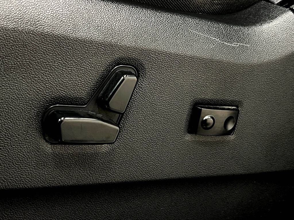 Used 2019 Dodge Grand Caravan GT FWD image 17