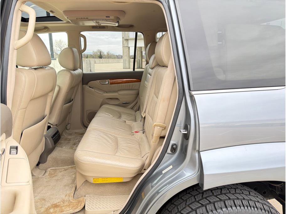 Used 2004 Lexus GX 470 image 11