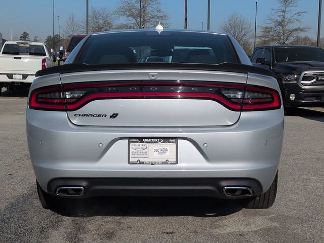 Certified 2022 Dodge Charger SXT w/ Blacktop Package image 6